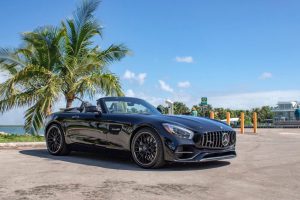 Аренда Mercedes GT Roadster 2019 Черный в Майами
