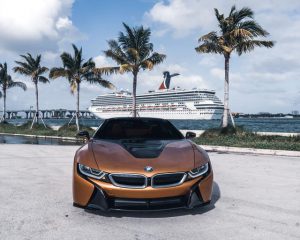 BMW I8 Roadster 2019 Золотой аренда в Майами